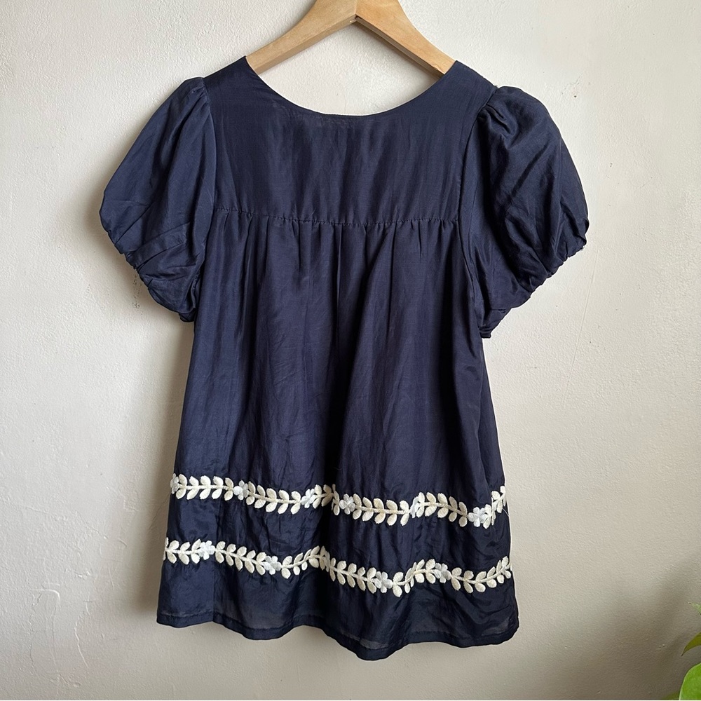 Embroidered Top - Picture 3 of 6